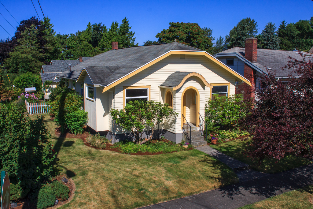 Property Photo: 2601 Cherry St WA 98225