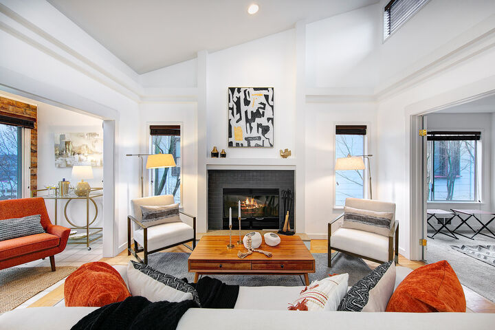 Property Photo: 131 Bellevue Avenue E 401 WA 98102