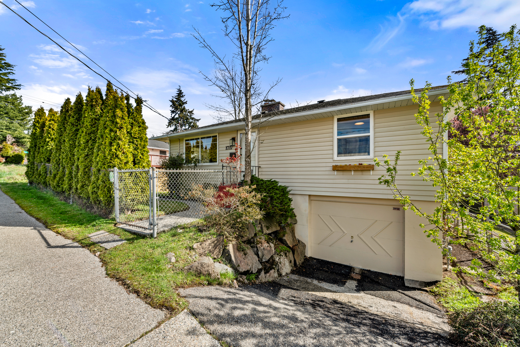 Property Photo:  1717 N 90th Street  WA 98103 