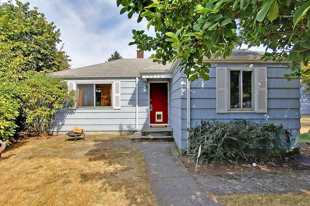 Property Photo:  16014 Military Rd S  WA 98188 