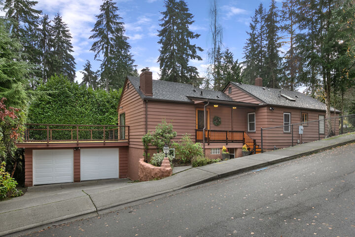 Property Photo:  17702 22nd Place NE  WA 98155 