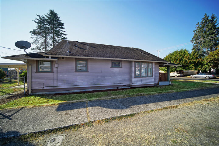 Property Photo:  6401 S Warner Street  WA 98409 