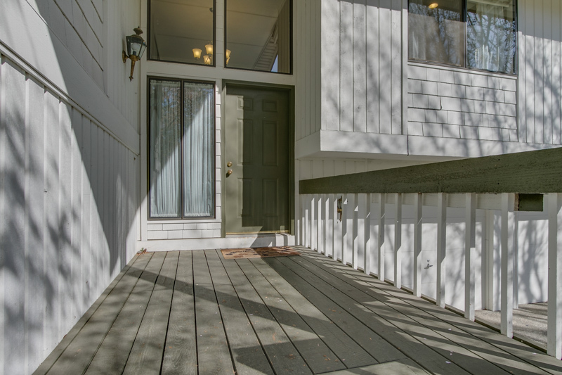 Property Photo: Entry 17210 NE 134th Place WA 98052