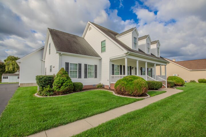 Property Photo: 108 Davis Court MD 21811
