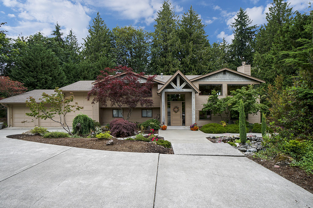 Property Photo: 1201 99th Avenue SE WA 98258