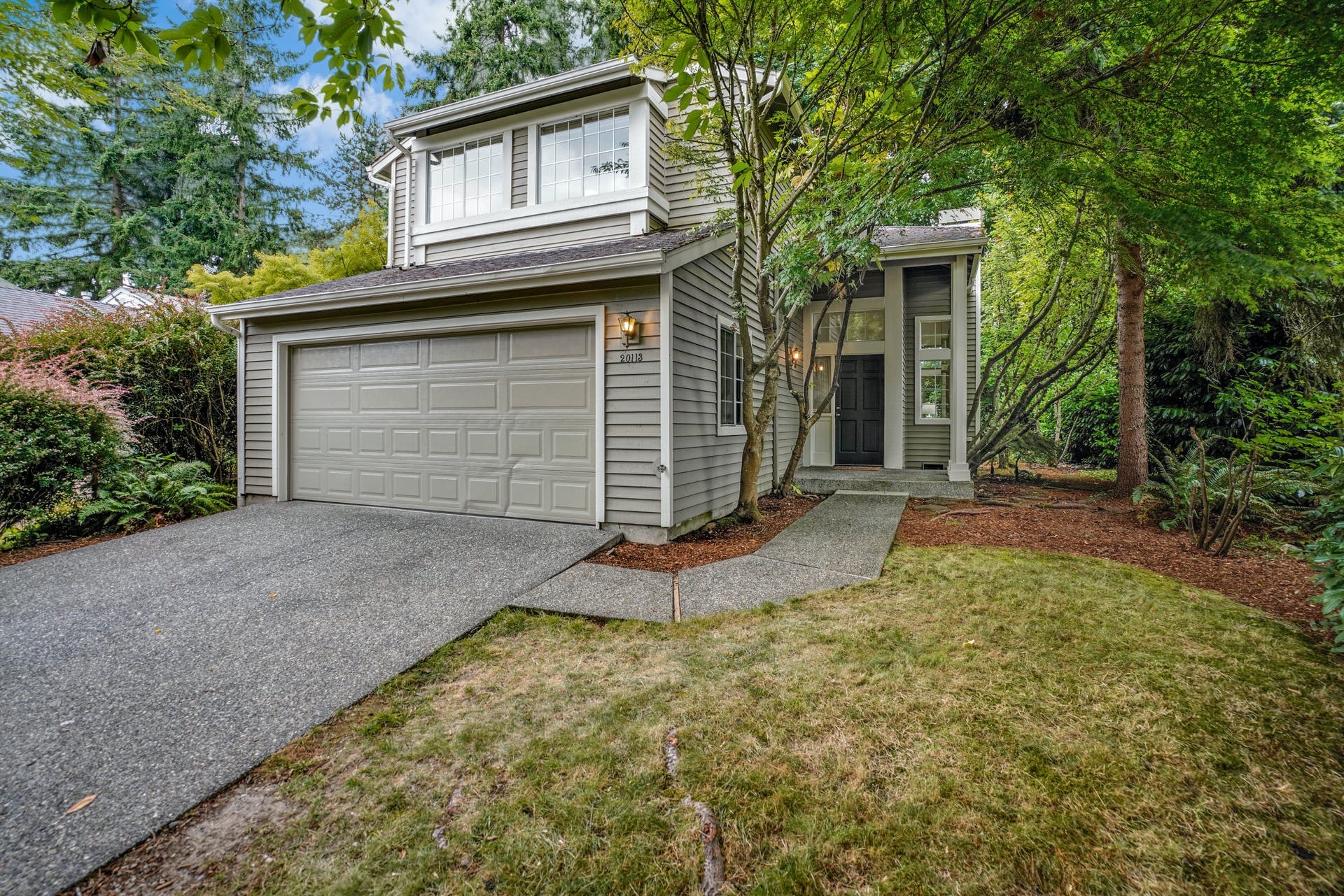 Property Photo:  20113 Hollyhills Dr NE  WA 98011 