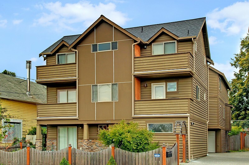 Property Photo:  934B NW 52nd St  WA 98107 