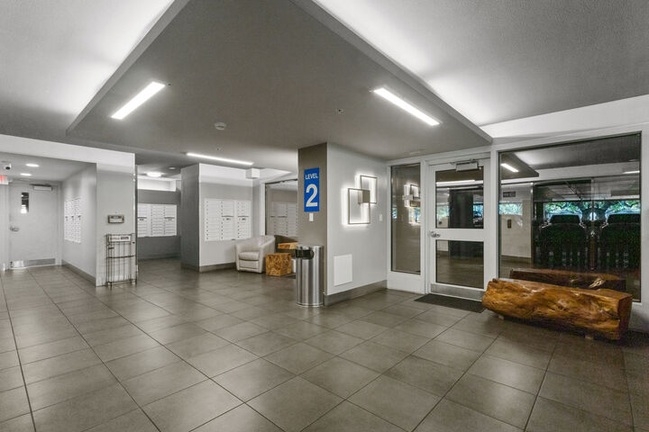 Property Photo:  909 Kapiolani Boulevard 2207  HI 96814 