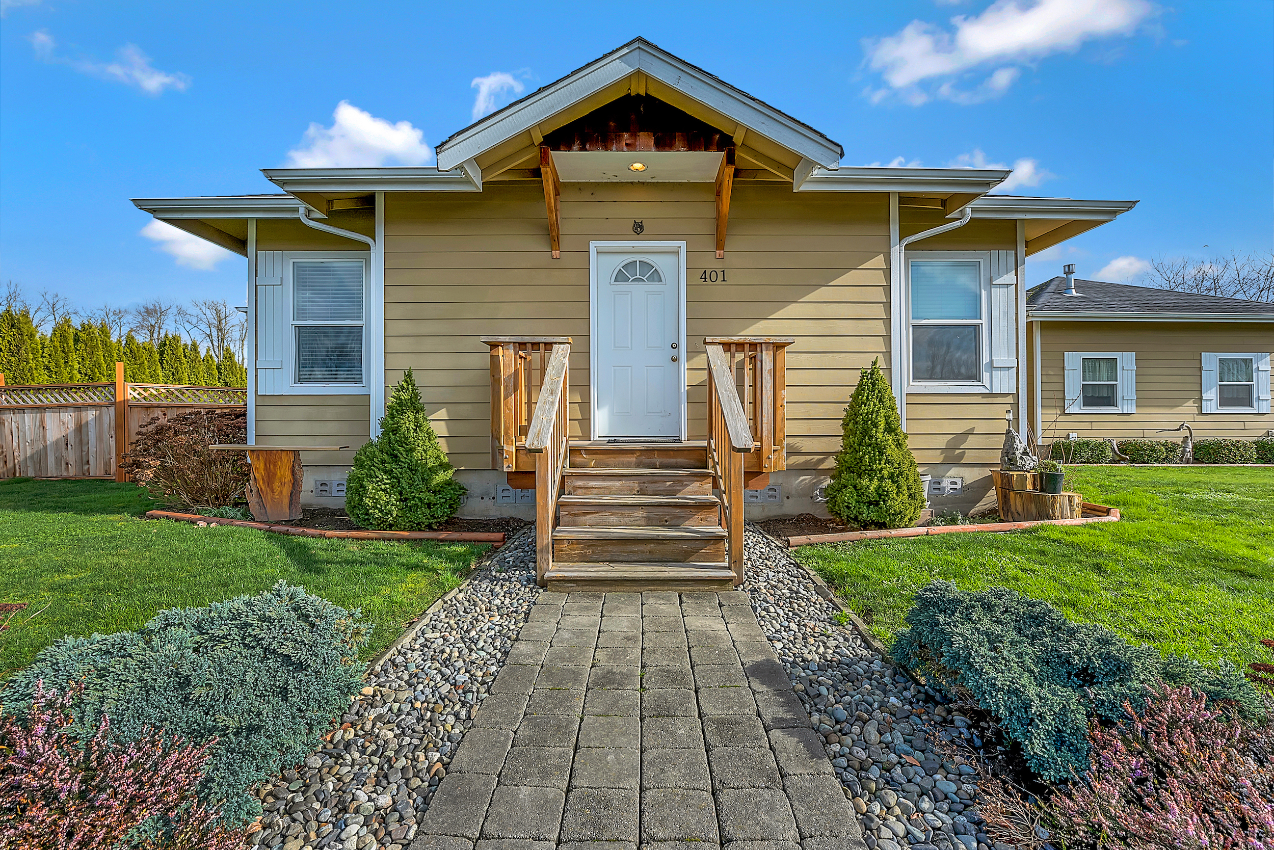 Property Photo:  401 Wilson Lane  WA 98295 