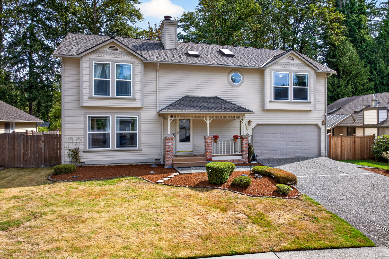 Property Photo:  13712  176th Avenue NE  WA 98052 