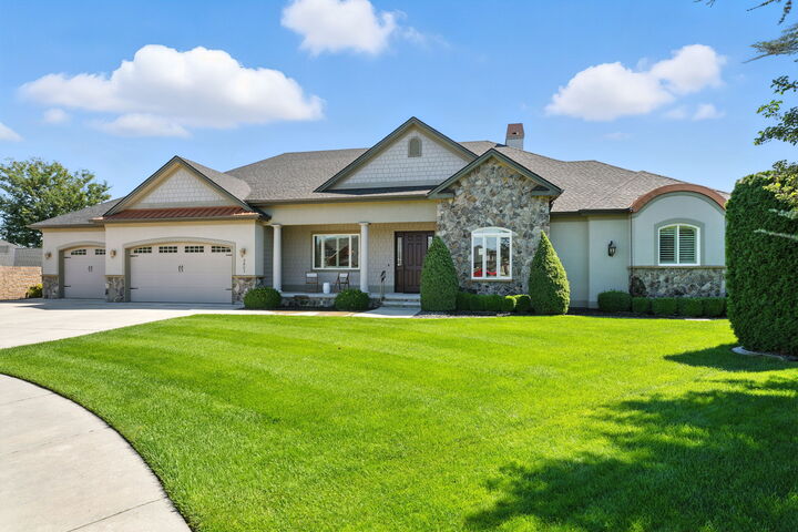 Property Photo:  4803 W 20th Ct  WA 99338 