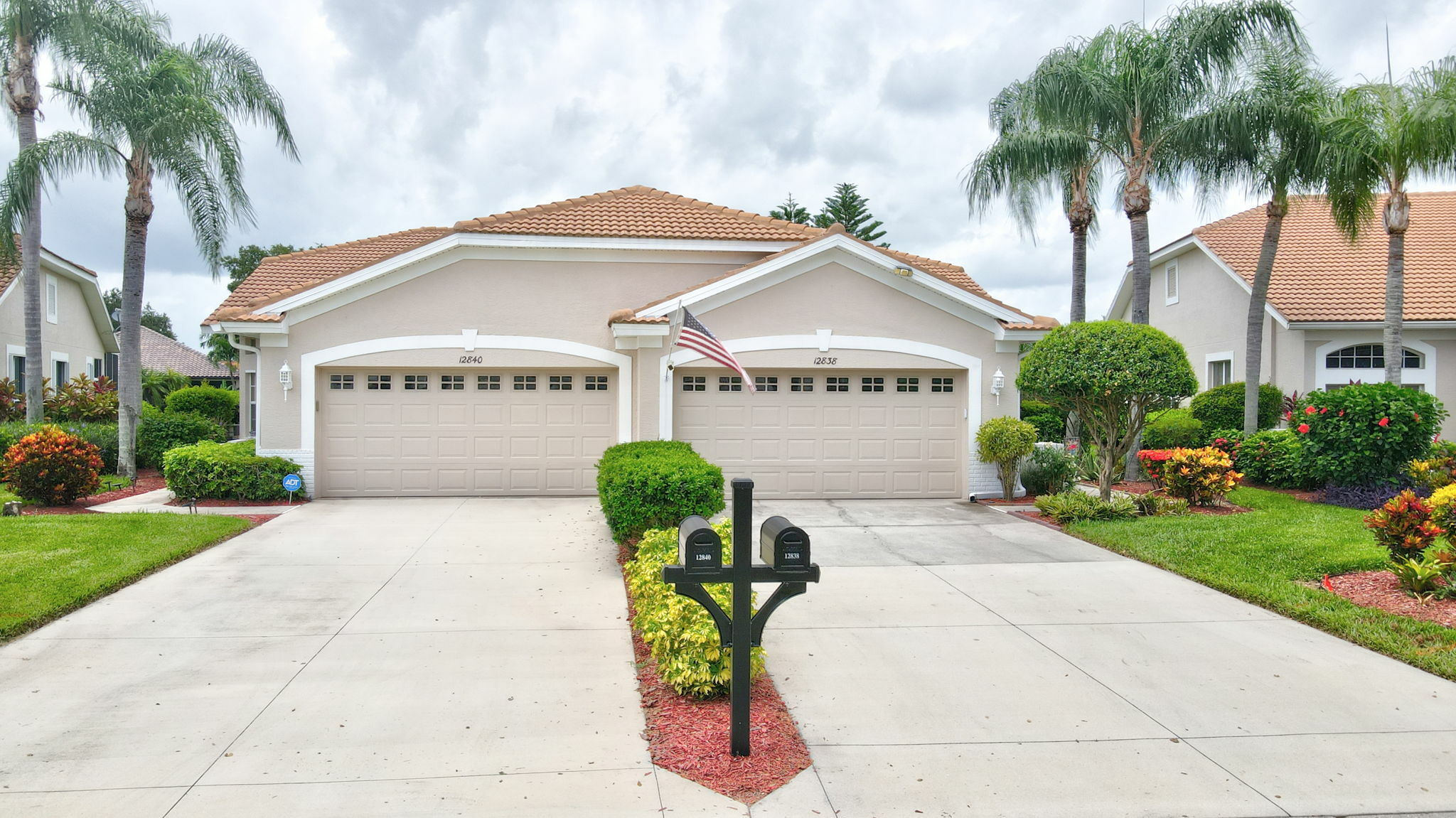 Property Photo:  12838 Devonshire Lakes Circle  FL 33913 