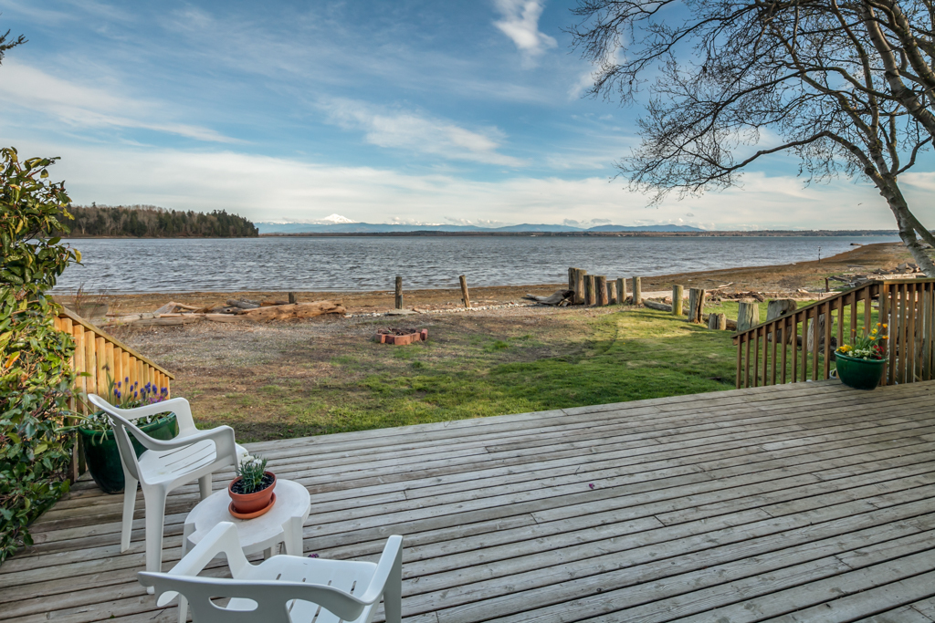 Property Photo:  4348 Saltspring Dr  WA 98248 