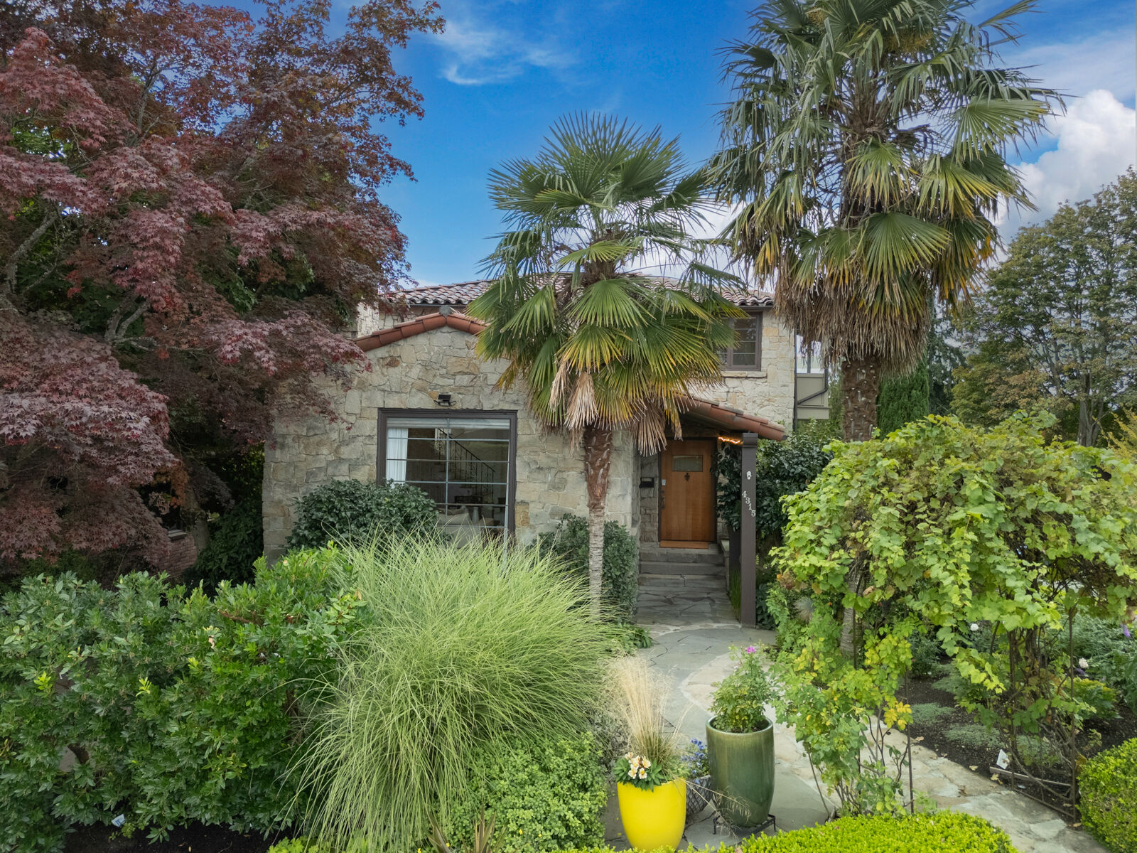 Property Photo: 4315 52nd Avenue NE WA 98105