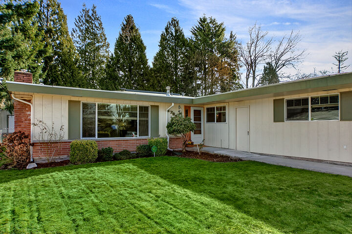 Property Photo: Photo tour 17804 109th Ave SE WA 98055