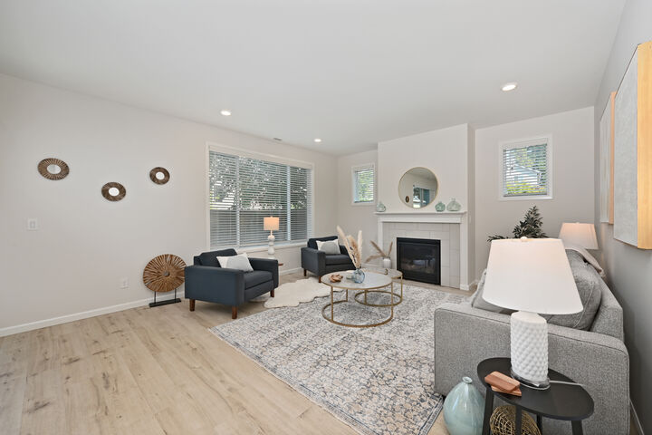Property Photo: Living Room 4327  233rd Place SE  WA 98021 