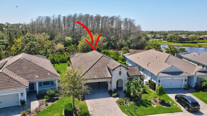 Property Photo: 2967 Amblewind Dr FL 33905