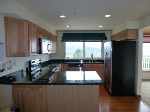 Property Photo: Kitchen 905 Queen St  WA 98229 