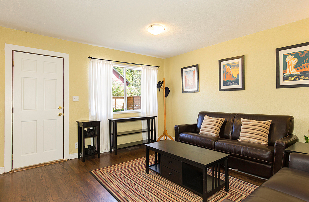 Property Photo: Living room 9217 3rd Ave NW WA 98117