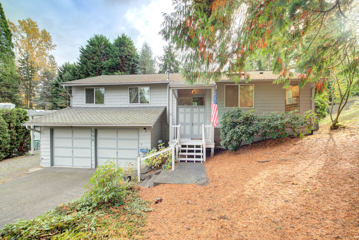 108 130th Place NE  Bellevue WA 98005 photo