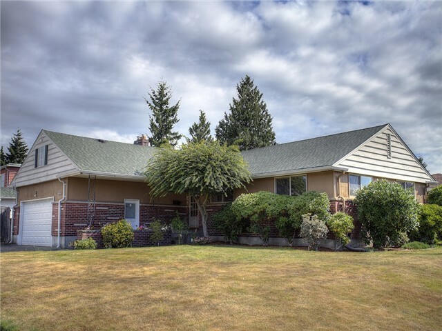 Property Photo:  6543 S L St  WA 98408 