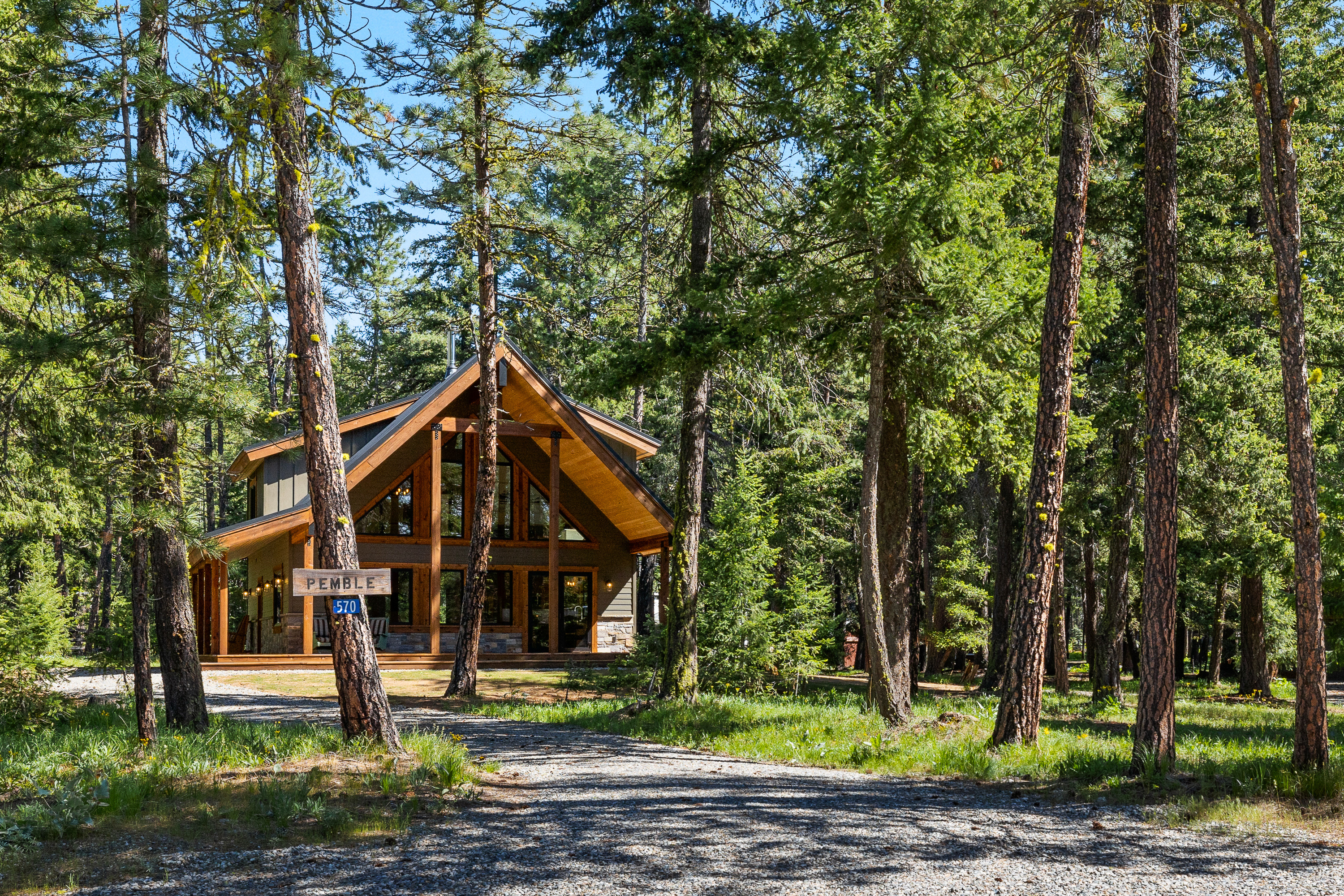 Property Photo:  570 Winston Road  WA 98940 