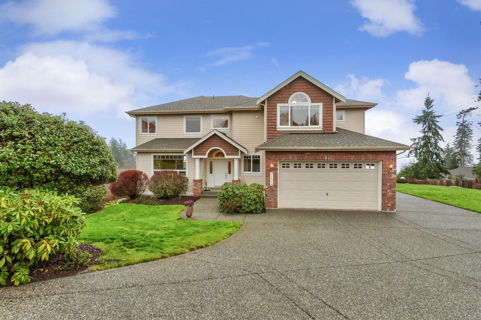 Property Photo:  11554 NE Skyward Loop  WA 98346 