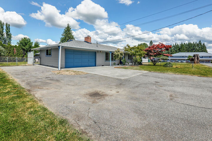 Property Photo:  5015 72nd Place NE  WA 98270 