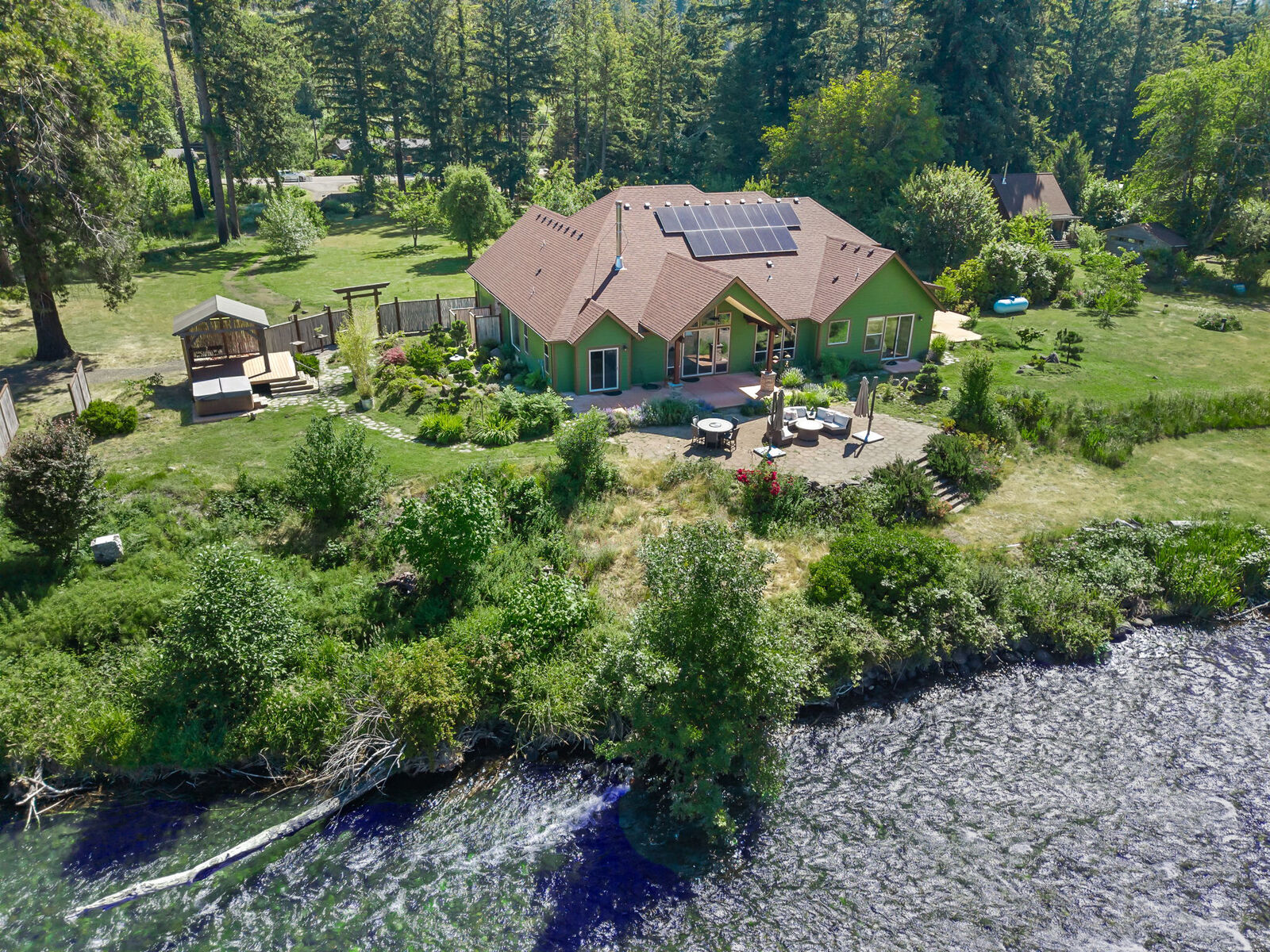 Property Photo:  49164 McKenzie Hwy  OR 97488 