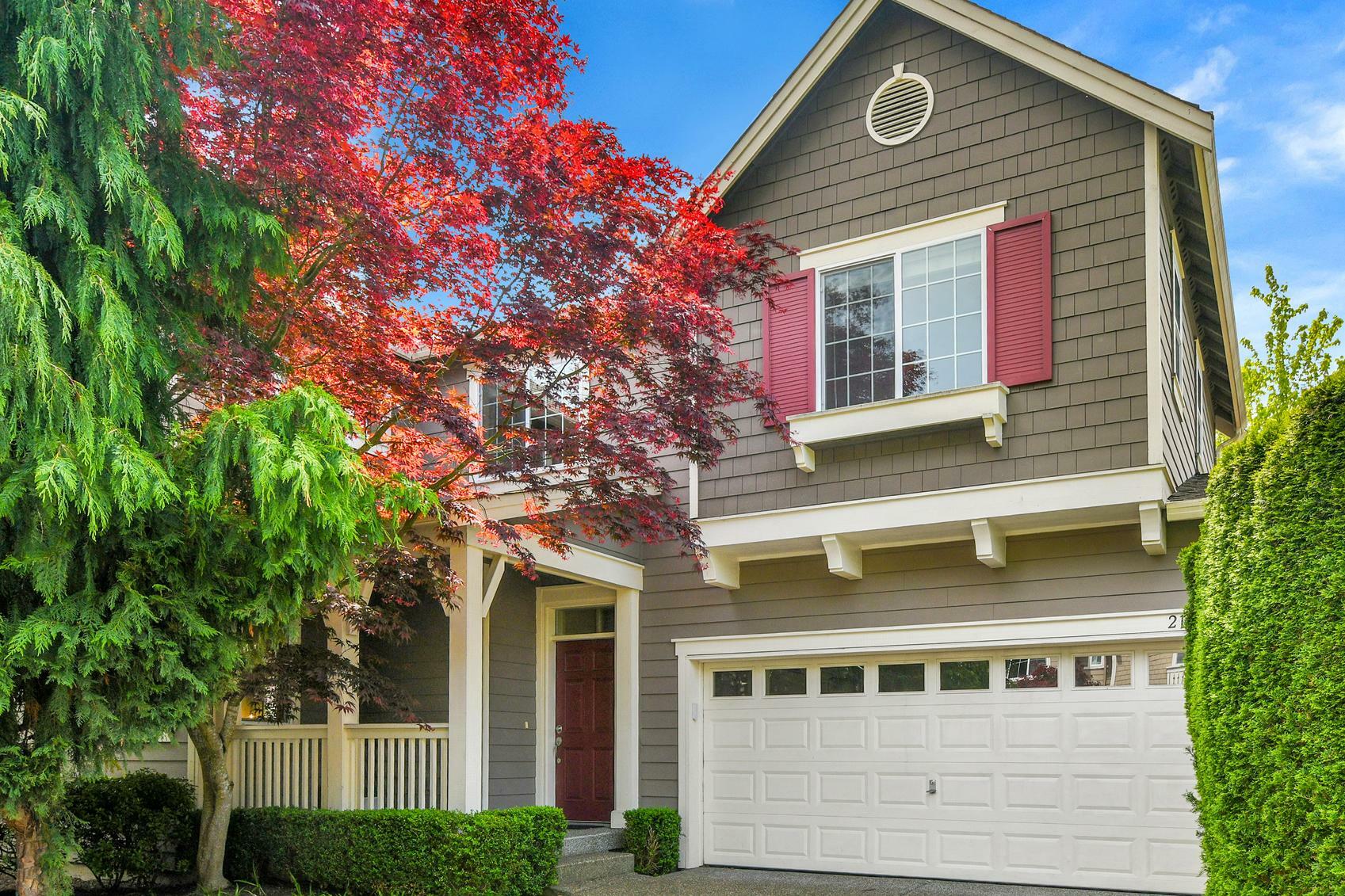 Property Photo: 21819 38th Drive SE WA 98021
