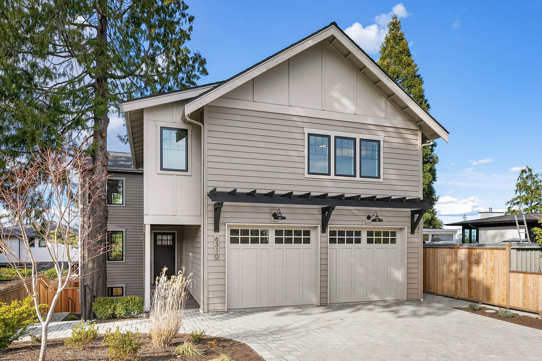 Property Photo:  6310 NE 60th Street  WA 98115 