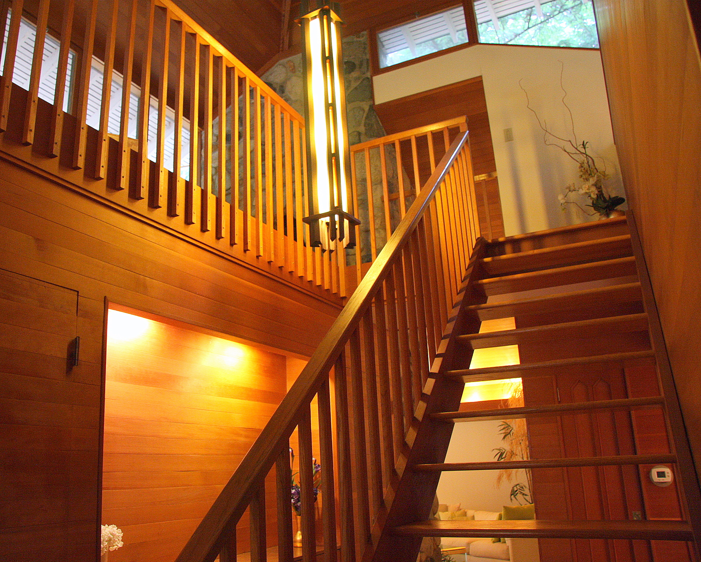 Property Photo: Entry & loft 26119 SE Black Nugget Rd  WA 98029 