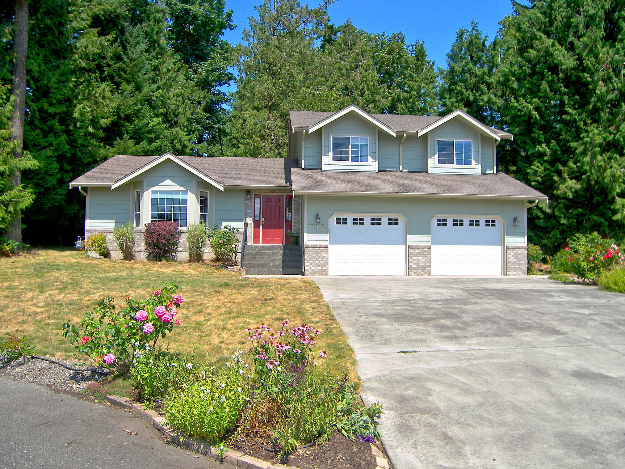 Property Photo: 712 W Del Ray Dr WA 98264