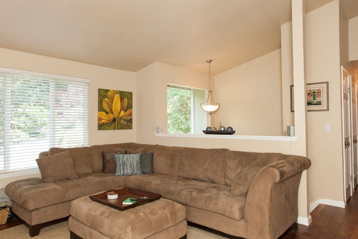 Property Photo: Living room 10810 107th Place NE  WA 98033 