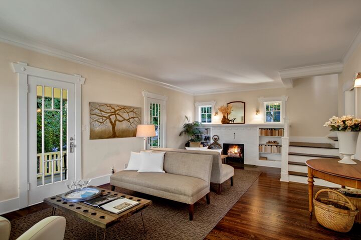 Property Photo: Living room 1803 36th Ave  WA 98122 