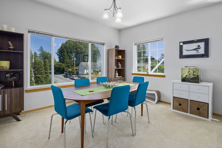 Property Photo: 1011 Bancroft 306 WA 98225