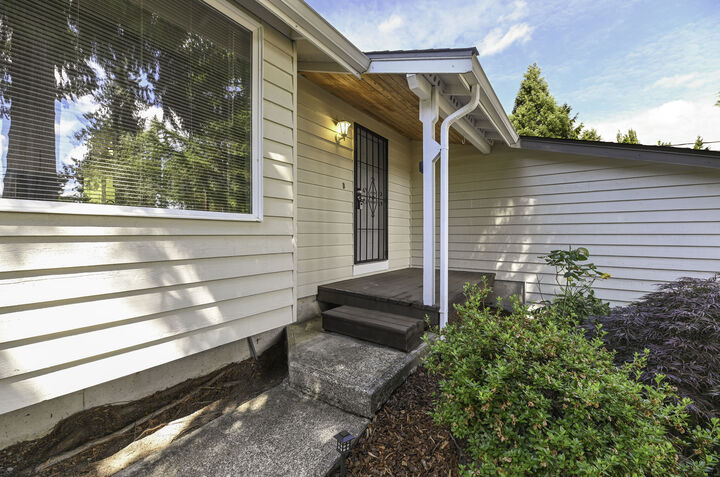 Property Photo: Welcome Home 16420 W Lake Goodwin Road WA 98292