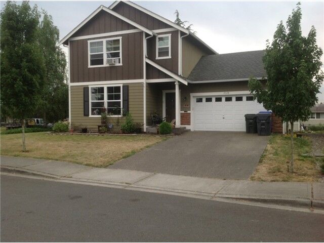 Property Photo: 2124 182nd St E WA 98387