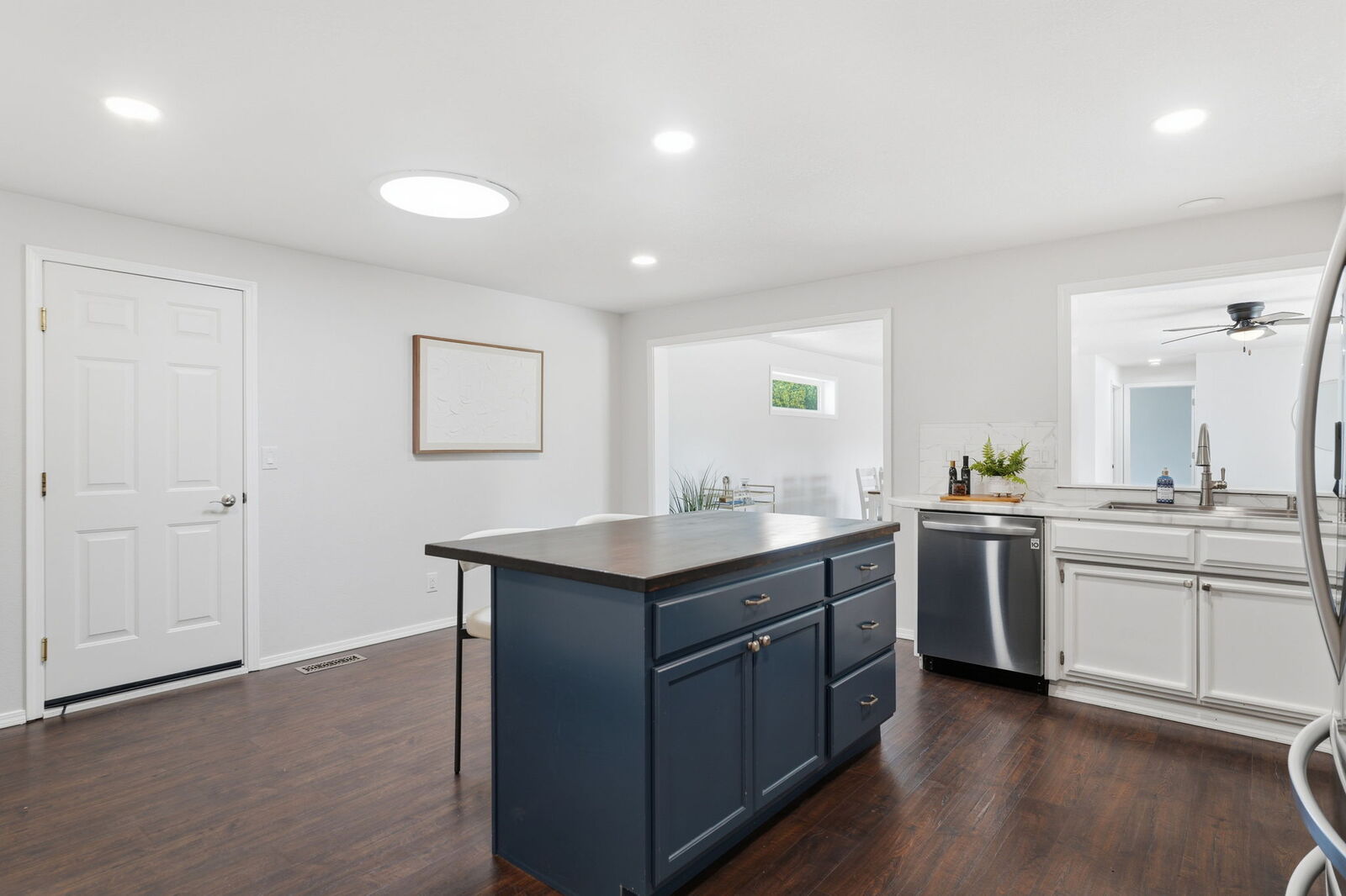 Property Photo:  4009 Desert Ct  WA 99301 