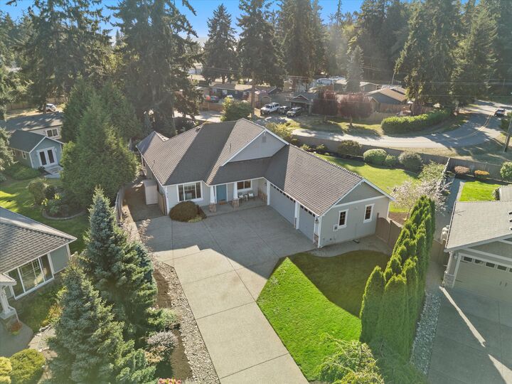 Property Photo:  928  Secord Court  WA 98282 