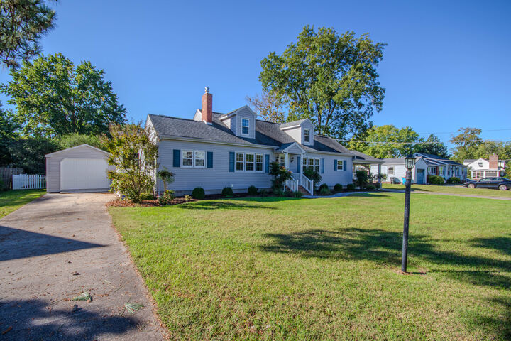 Property Photo: 704 Delaware Avenue DE 19940