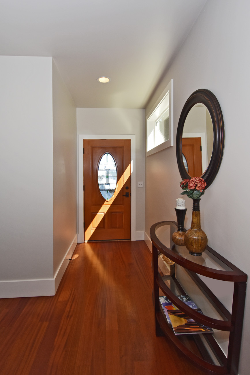 Property Photo: Entry 1327 35th Ave S WA 98144