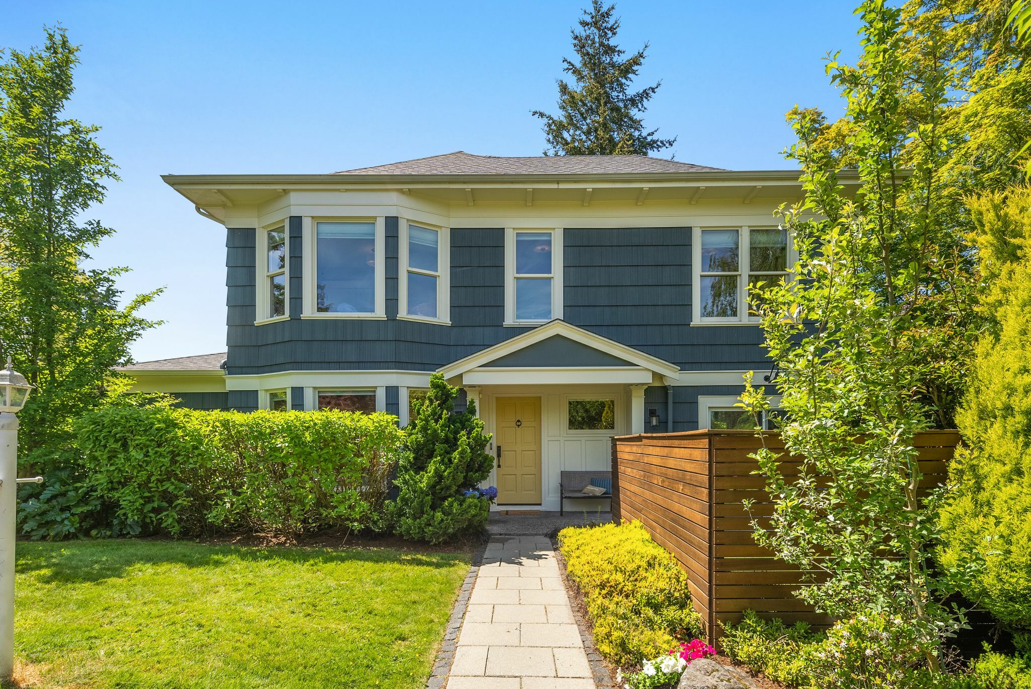 1603  7th Avenue W  Seattle WA 98119 photo
