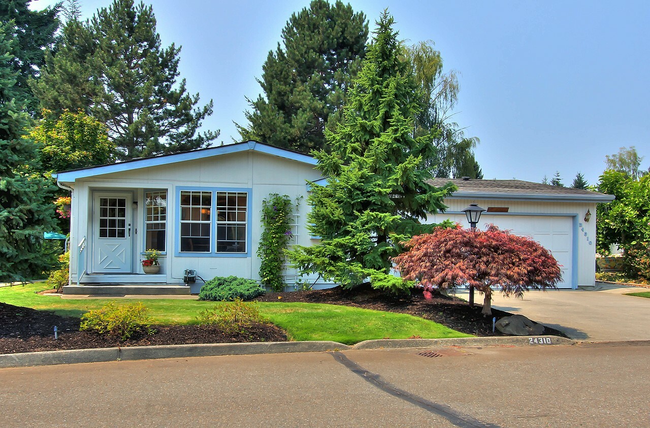 Property Photo:  24310 9th Ave W  WA 98021 