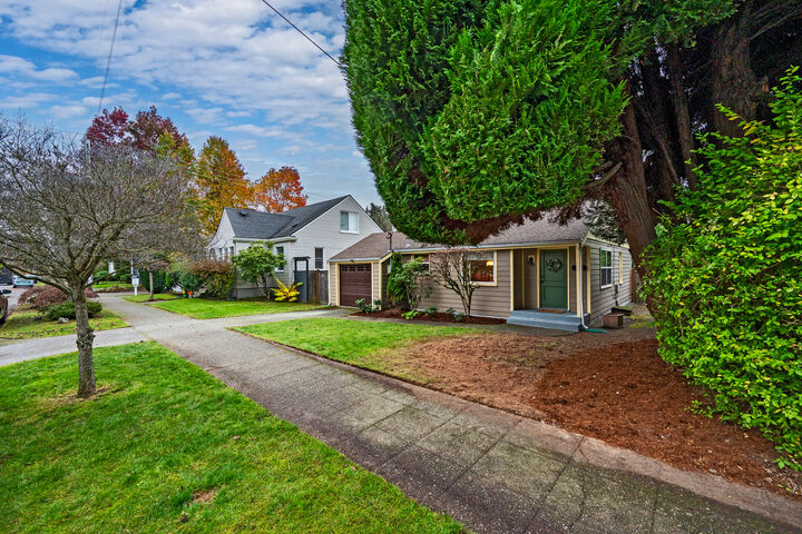 1475 NW 77th Street  Seattle WA 98117 photo