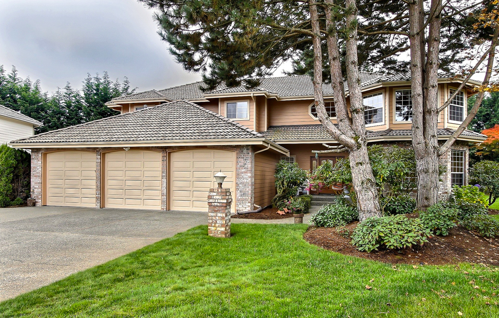 Property Photo:  5518 79th Av Ct W  WA 98467 