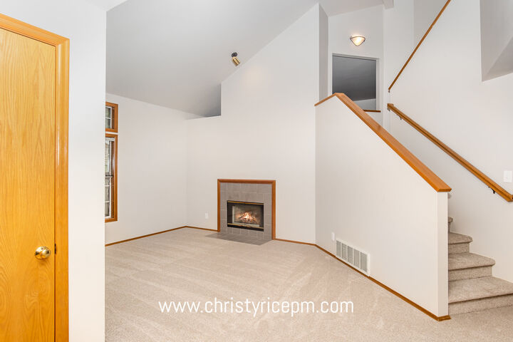 Property Photo: 25437 SE 42nd Street WA 98029