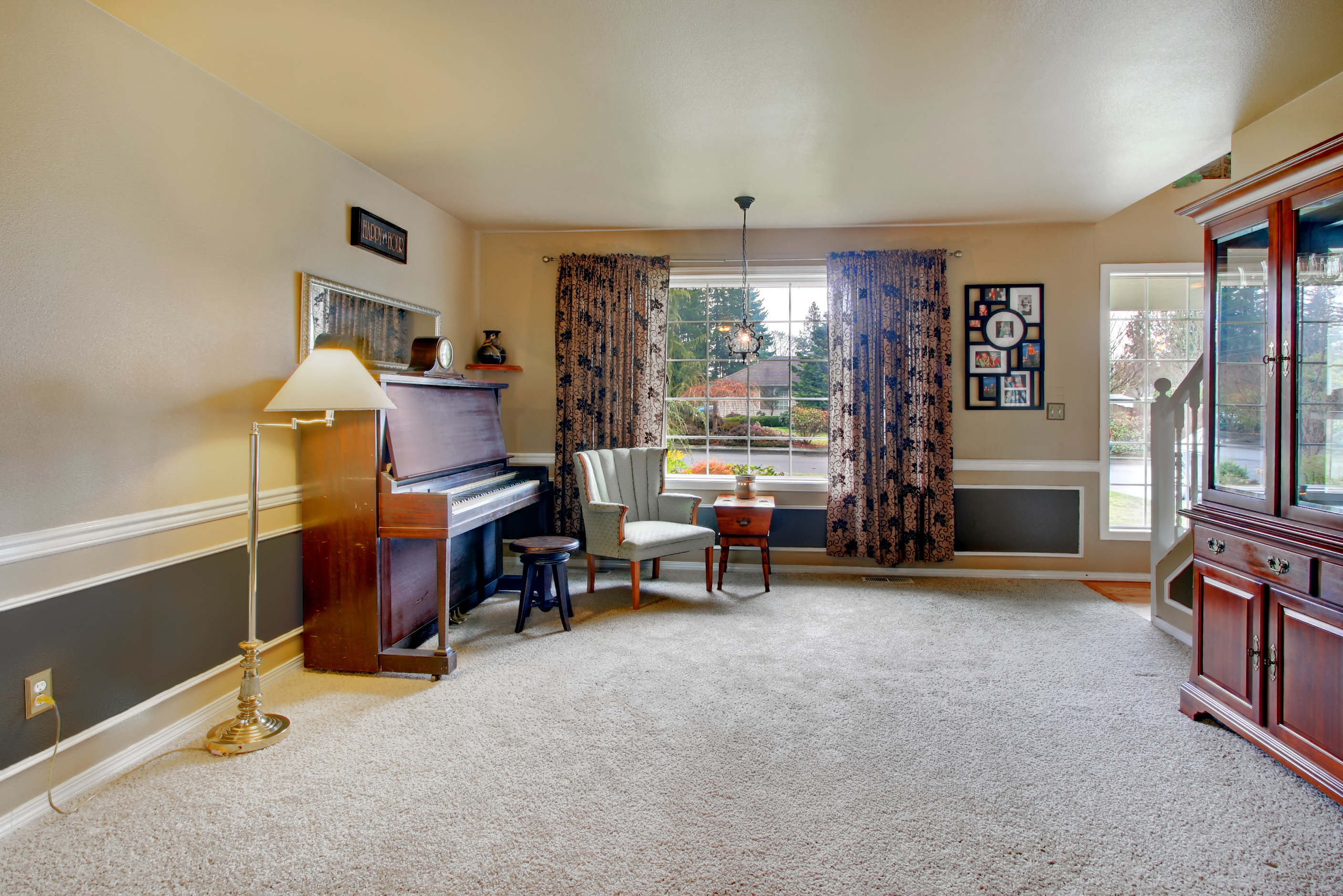 Property Photo: Formal living & dining rooms plus entry 9232 37th Ave NE  WA 98270 